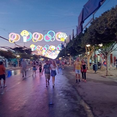 Apto A 5 Min A Pie De La Playa Málaga Eksteriør billede